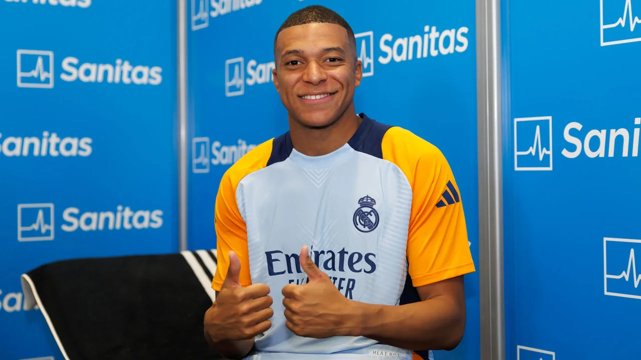 Mbappé undergoes medical check-up