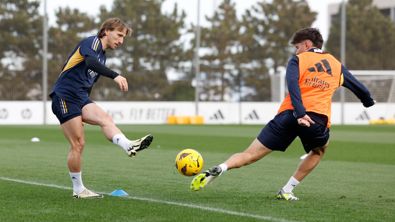 Primer entrenamiento de la semana en la Ciudad Real Madrid