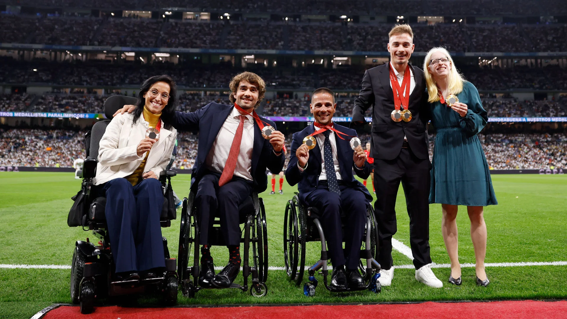 Tribute to Paralympic medallists