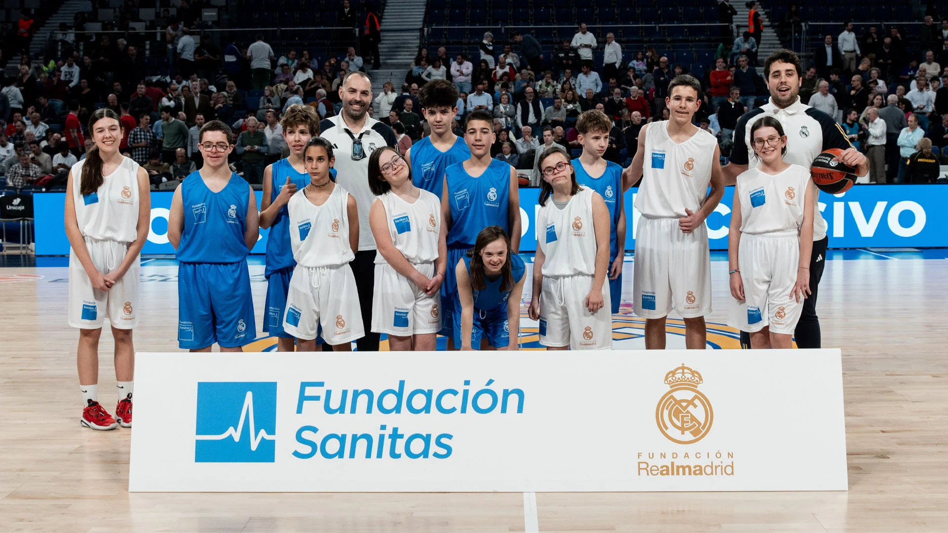 La Fundación Real Madrid y Sanitas promueven la inclusión en el deporte con un partido en el Movistar Arena