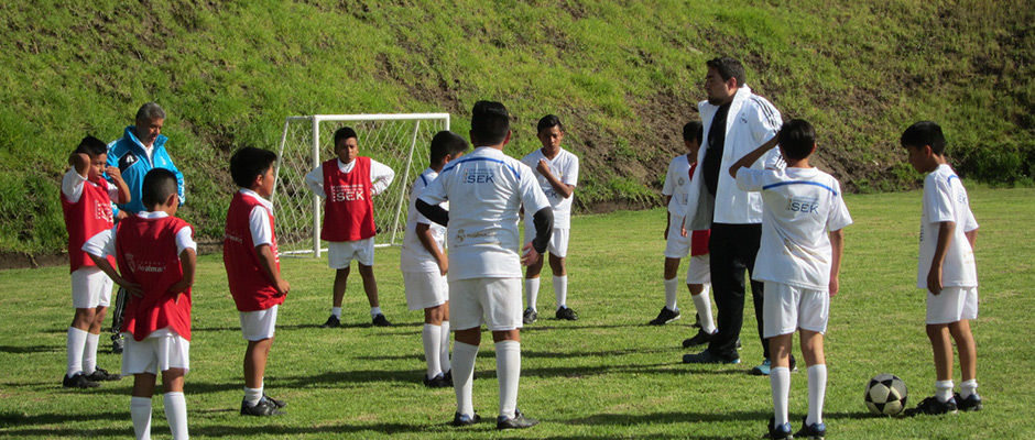 Escuela Sociodeportiva de la Fundación Real Madrid en Quito