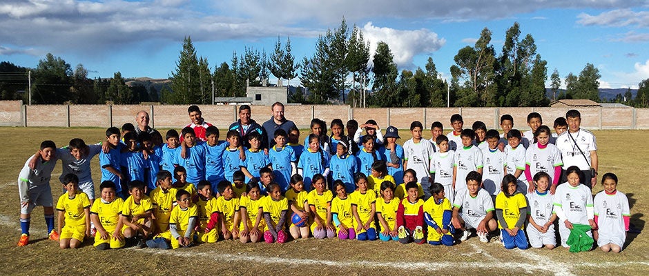 Escuela Sociodeportiva de Fundación Real Madrid en Pampa Cangallo