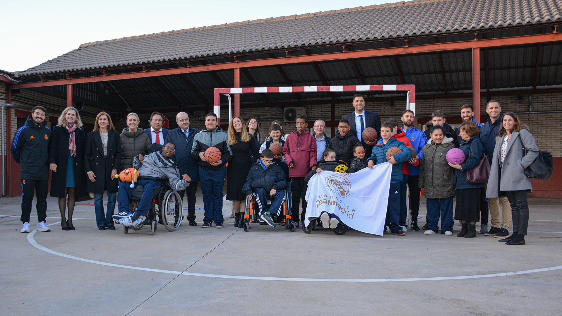 La Comunidad de Madrid y la Fundación Real Madrid, juntos en favor de los menores tutelados