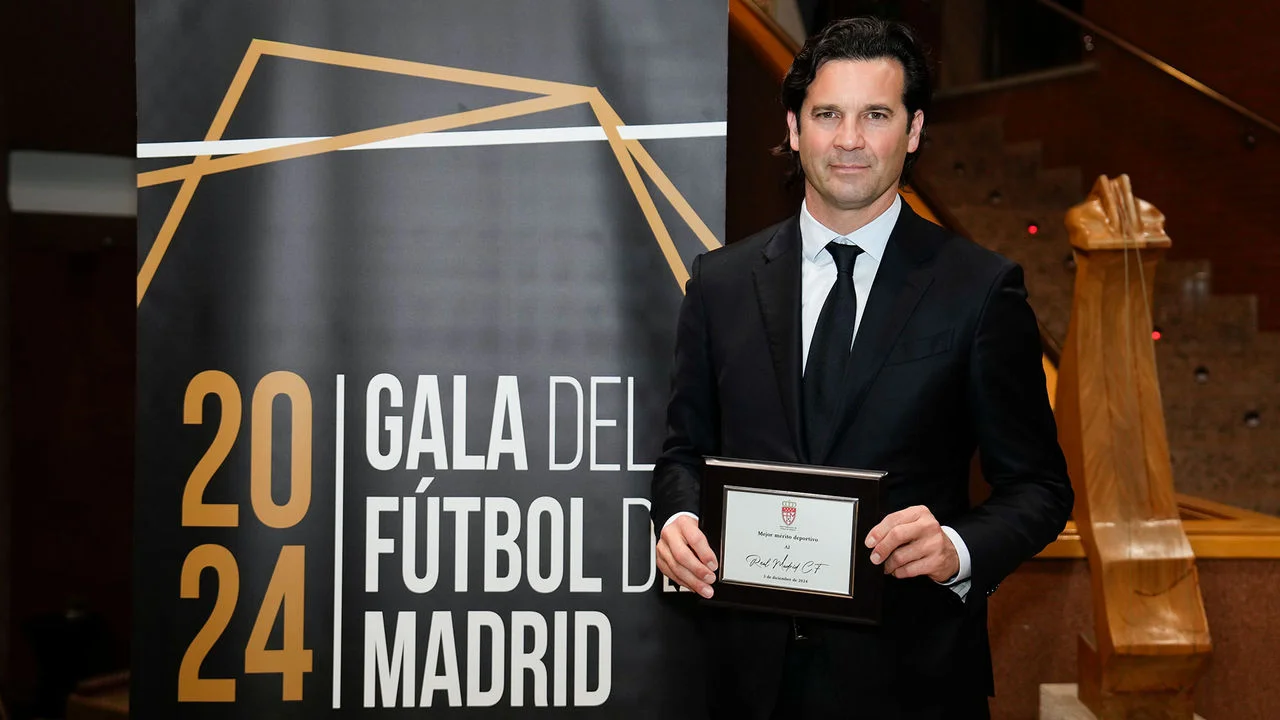 Real Madrid receive Sporting Merit Award at Madrid Football Federation gala 