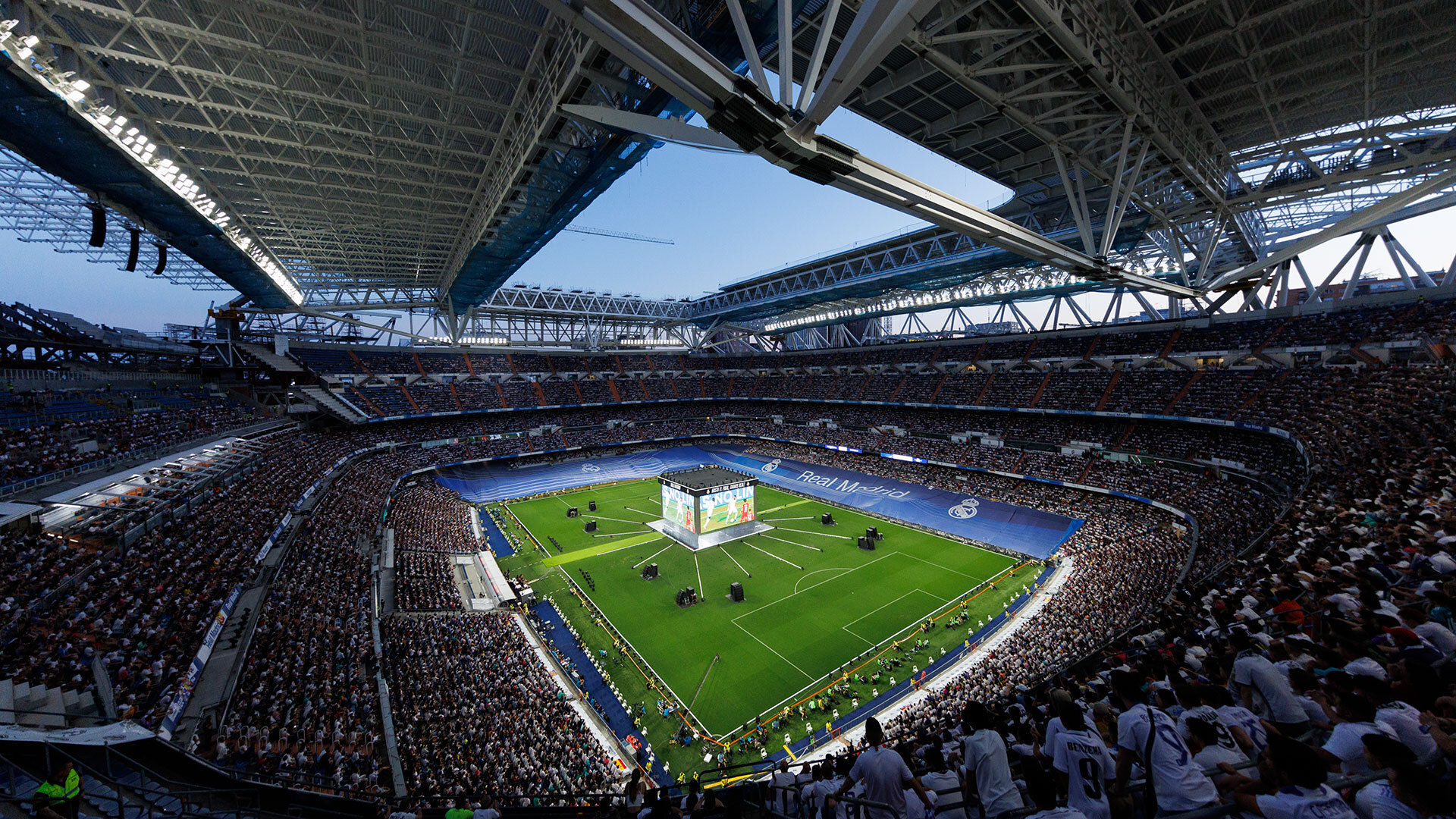 Experience the Champions League Final at the Santiago Bernabéu