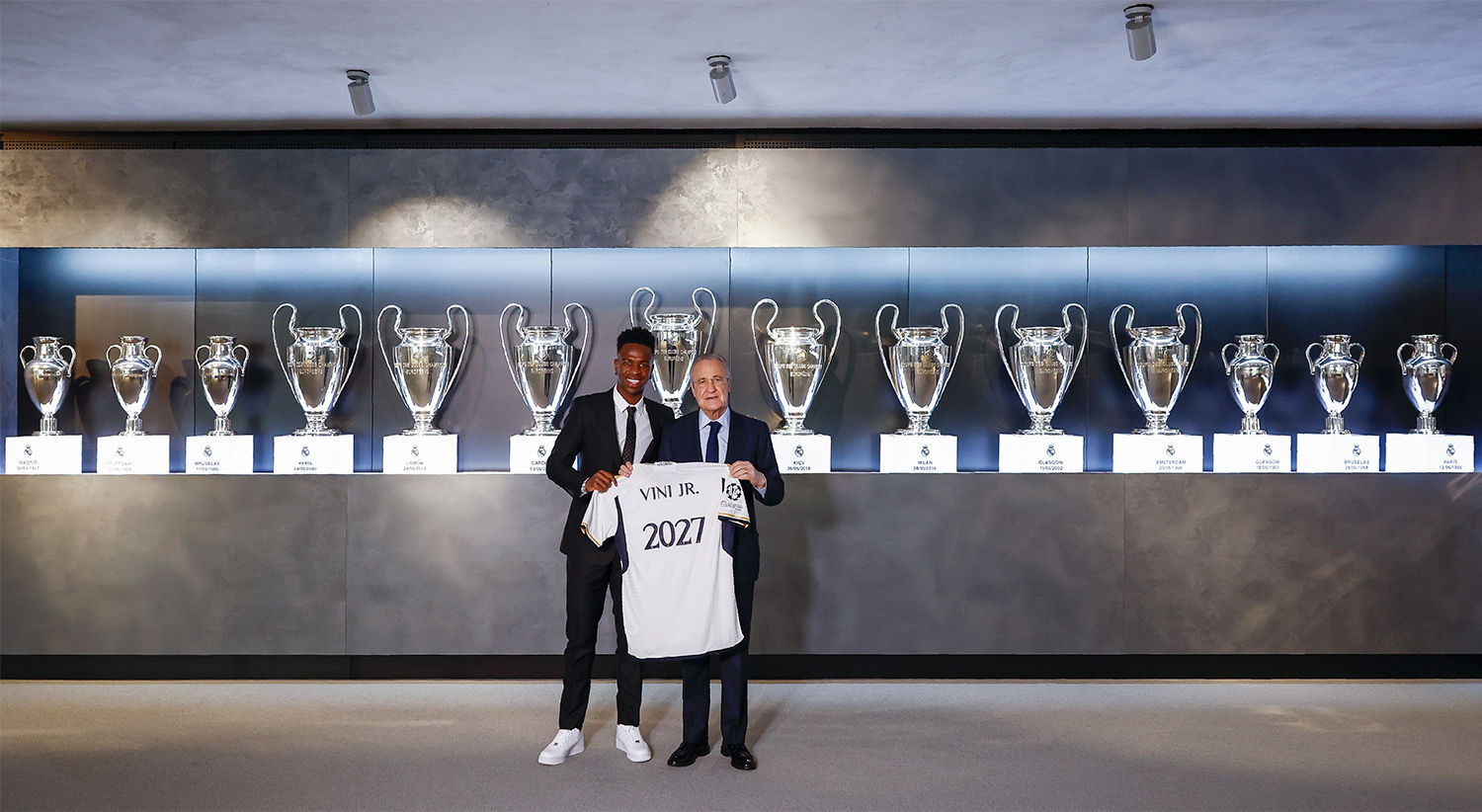 Vinicius Jr. signs contract extension with Real Madrid until 2027 - CGTN