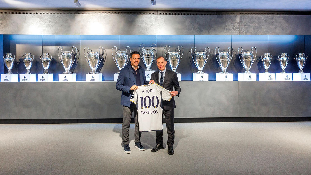 Toril, 100 partidos con el Real Madrid