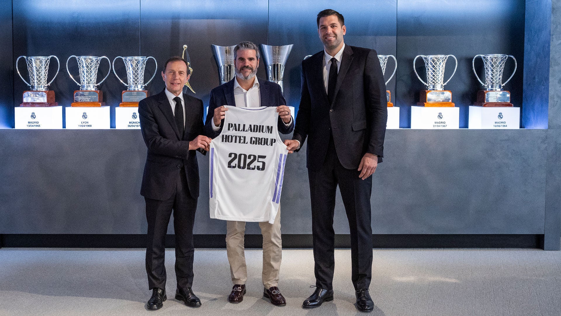 El Real Madrid y Palladium Hotel Group renuevan su acuerdo de patrocinio