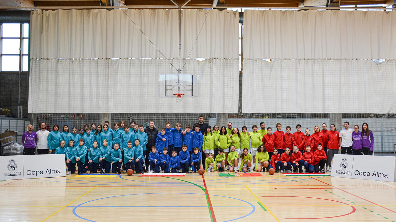 Felipe Reyes inaugura a Copa Alma de basquetebol da Fundação Real Madrid