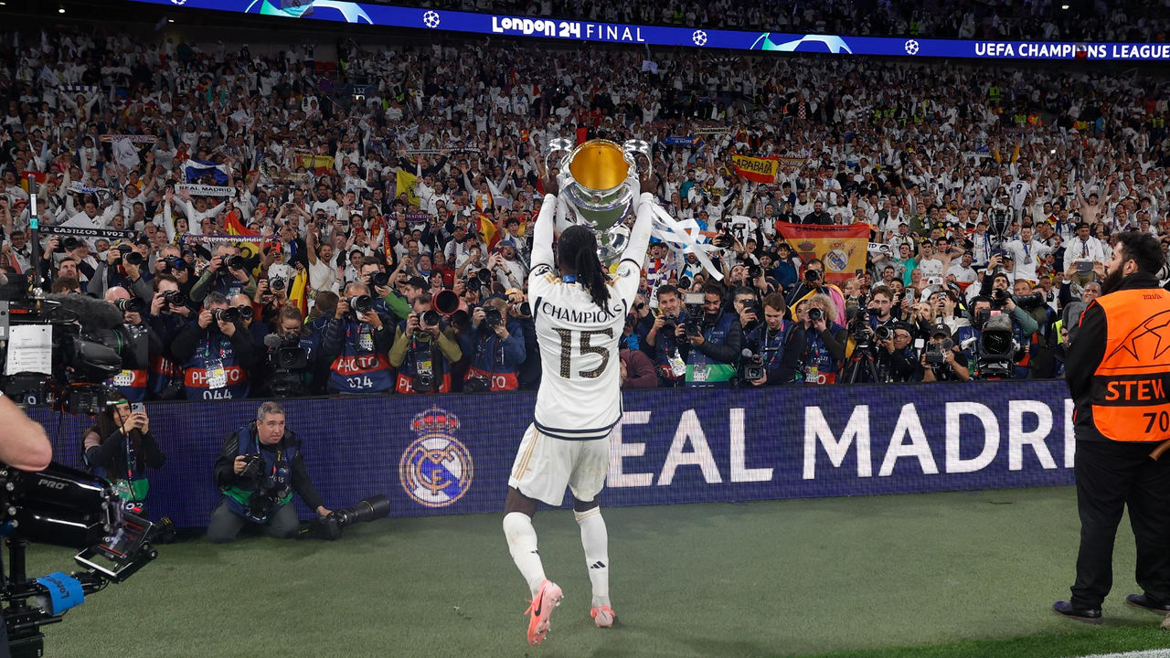 El Real Madrid invita a sus socios a la fiesta de la Decimoquinta
