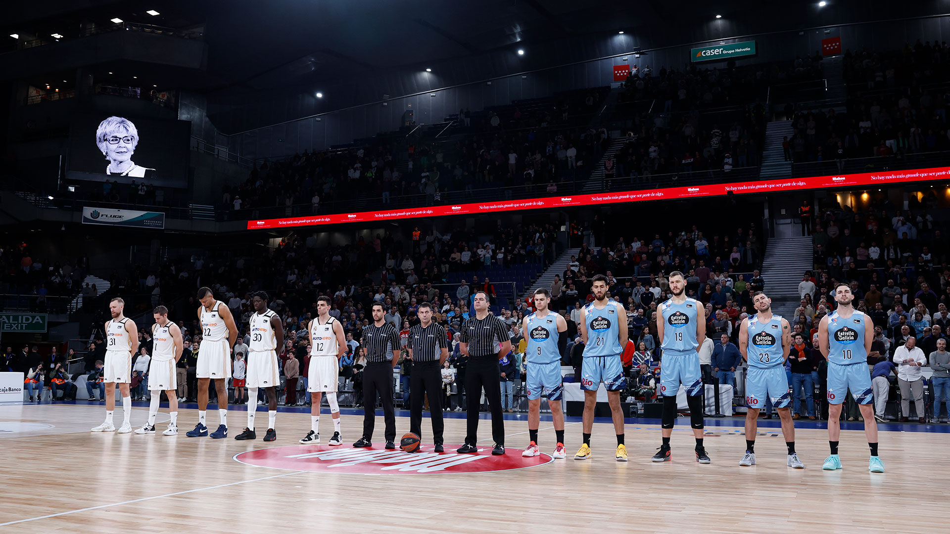 Minuto de silencio en el WiZink Center