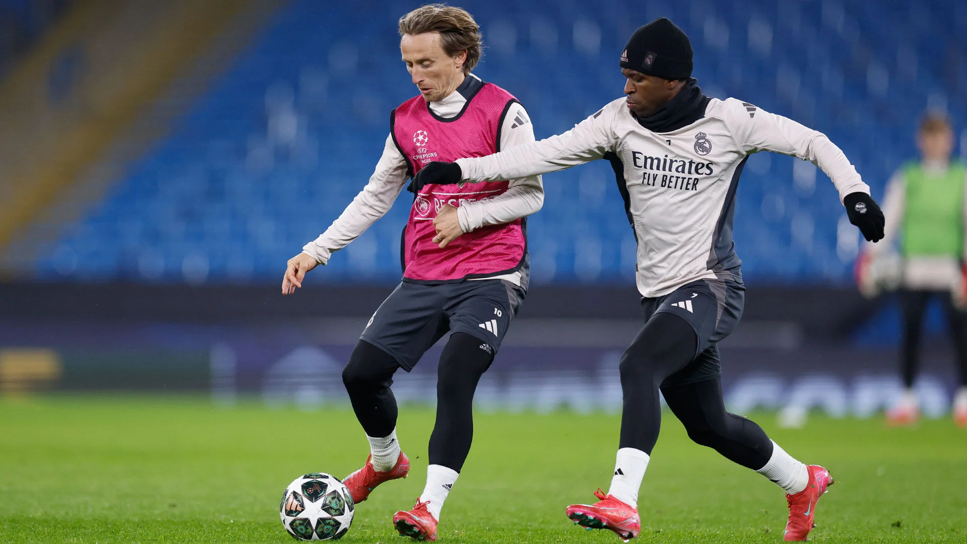 Team trains at Etihad Stadium