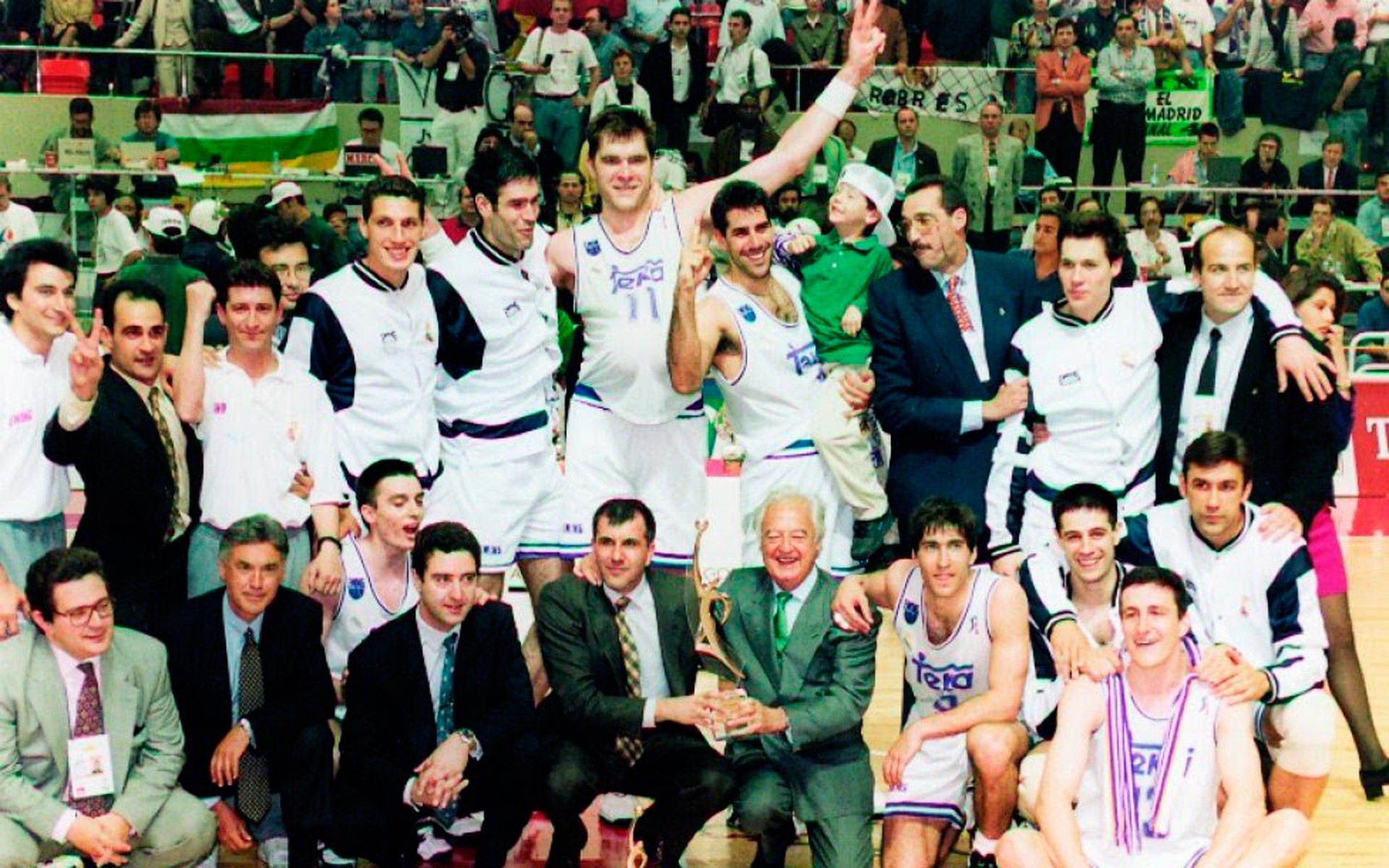 La octava Copa de Europa de baloncesto cumple 29 años