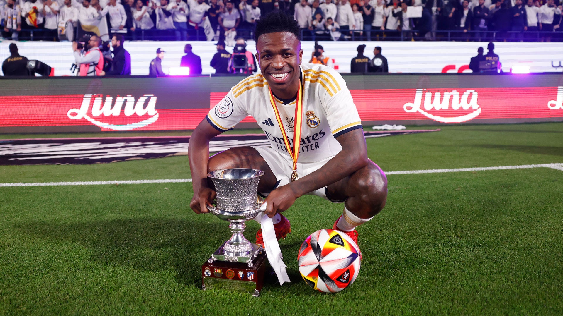 El ‘hat-trick’ de Vini Jr. en 32 minutos para ganar la Supercopa de España