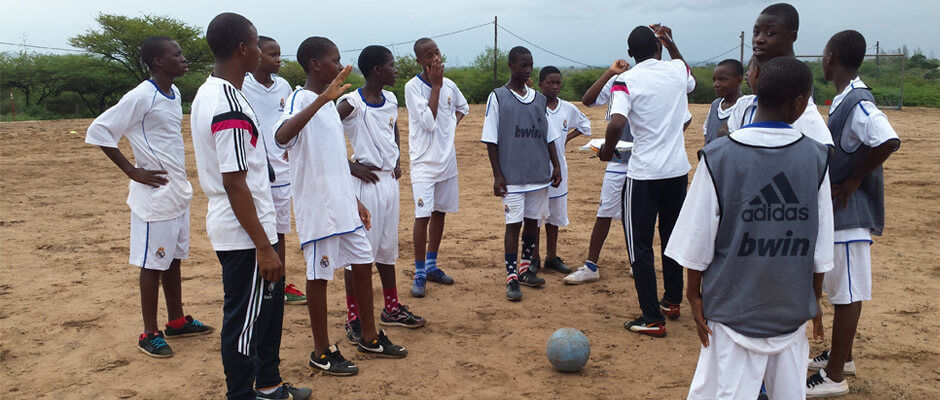 Escuela sociodeportiva de la Fundación Real Madrid en Tanzania