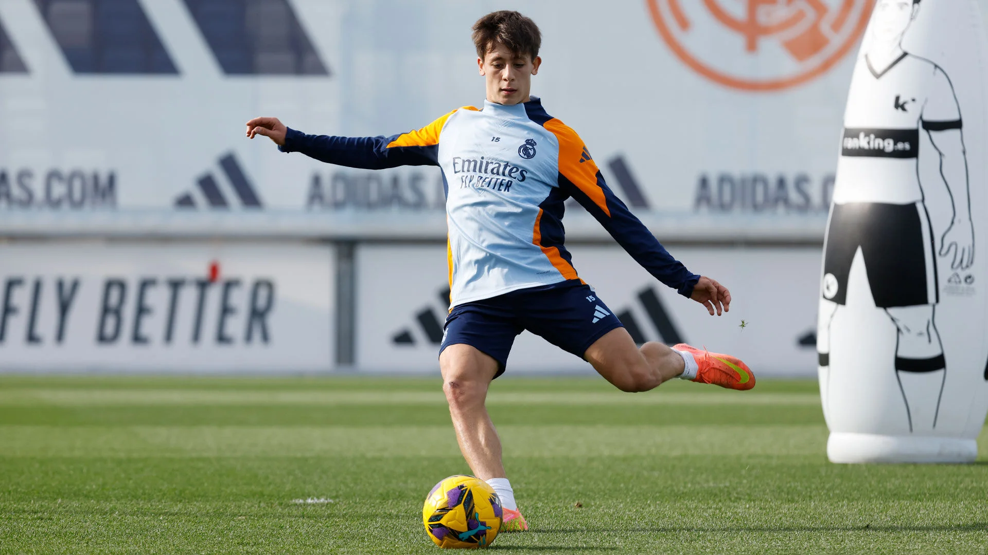 O Real Madrid se prepara para o jogo contra o Girona