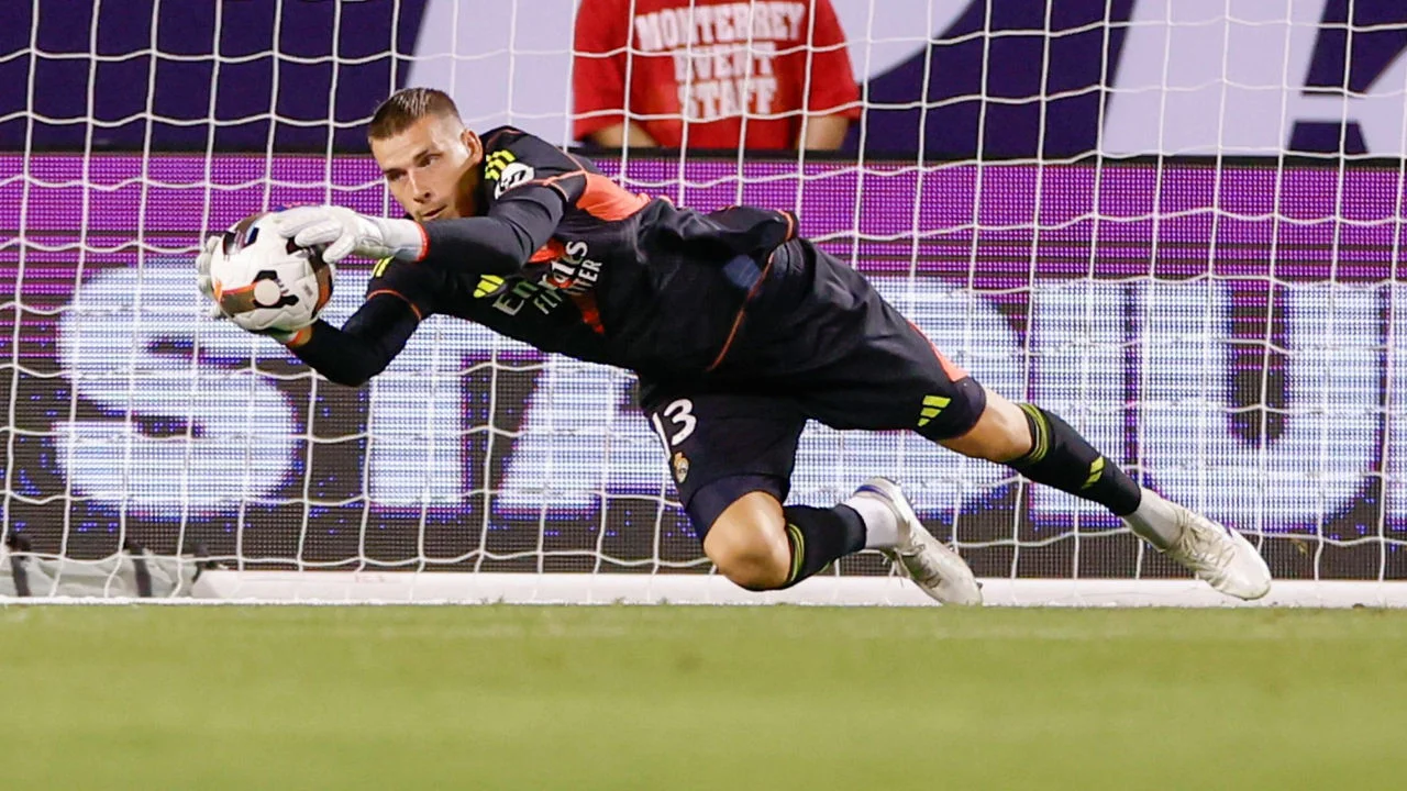 Lunin, candidate for 2024 Yashin Trophy