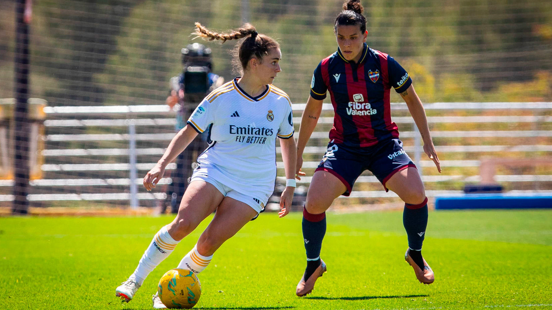 Victoria con remontada en la visita al Levante