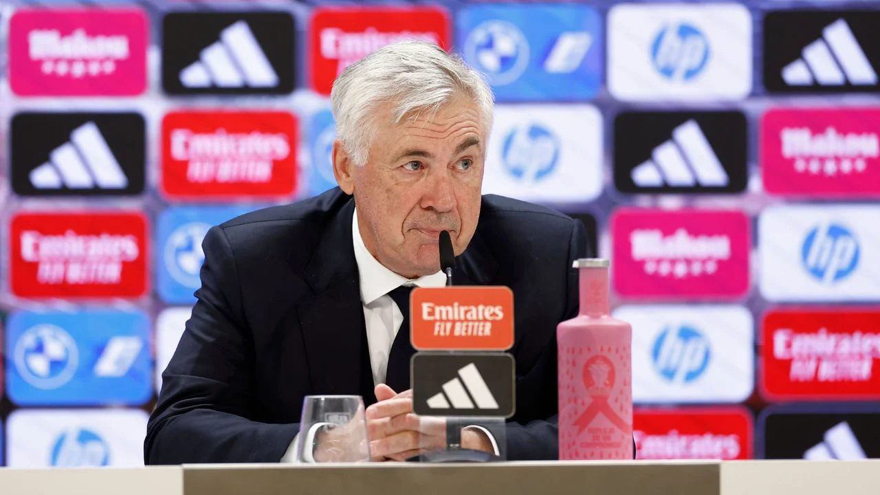 Ancelotti : "Le vestiaire est triste et inquiet par ce qui est arrivé à Carvajal" 