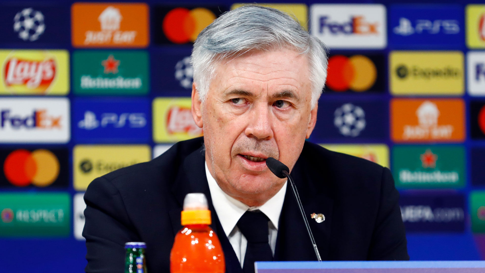 Ancelotti: 'La magia de este estadio ayuda a los jugadores a no rendirse nunca'