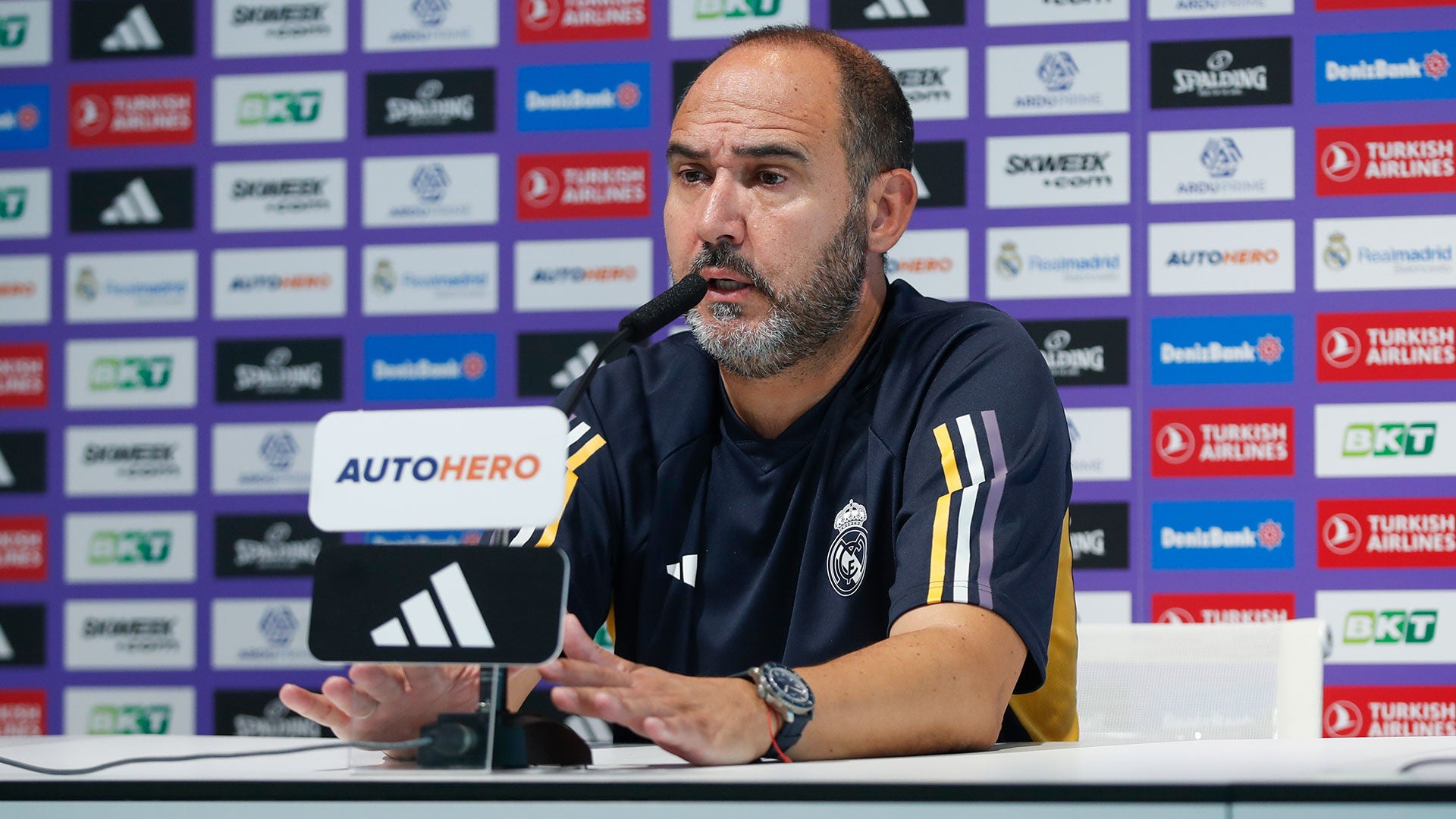 Chus Mateo: “We have to be focused and approach the game with a good mentality”
