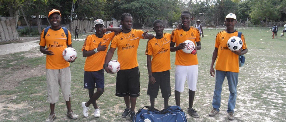 Escuela sociodeportiva de la Fundación Real Madrid en Haití - Anse a pitre