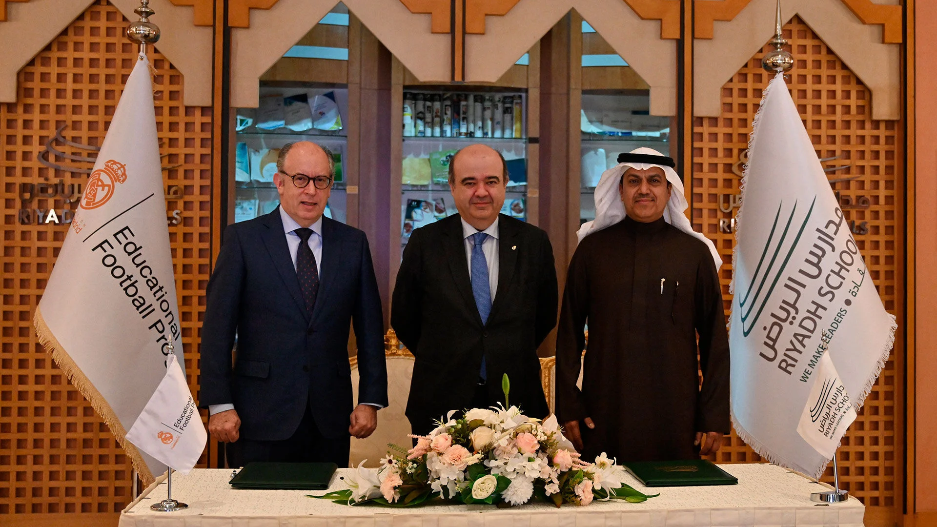 La Fundación Real Madrid y Riyadh School Saudí amplían su colaboración en Arabia Saudí