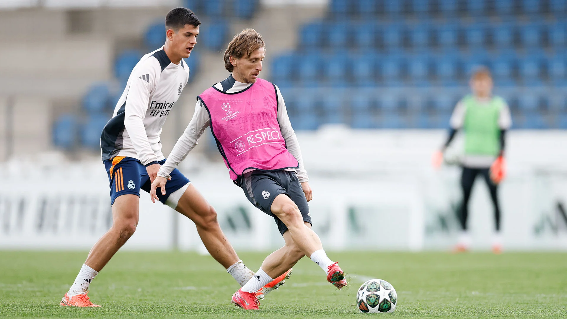 Último entrenamiento antes del derbi de Champions 