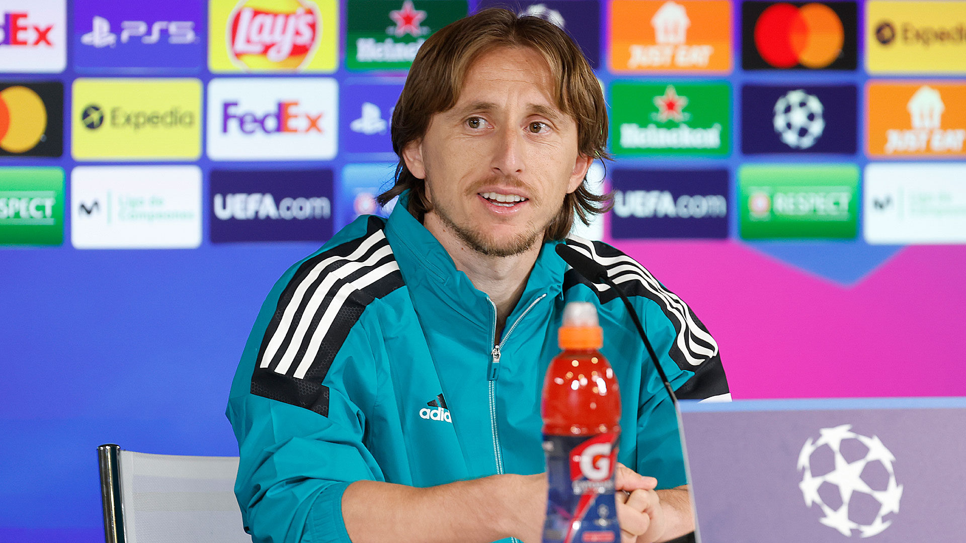 Modrić: “El Bernabéu va a jugar un rol muy importante”