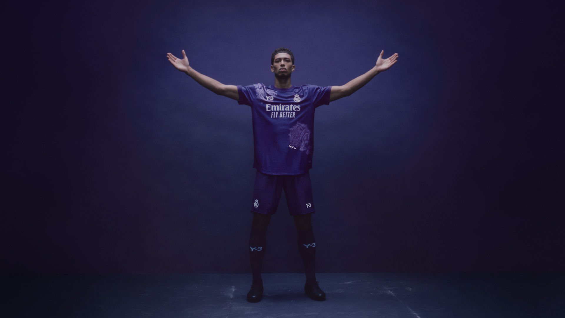 Y-3 et le Real Madrid présentent une collection de vêtements de match