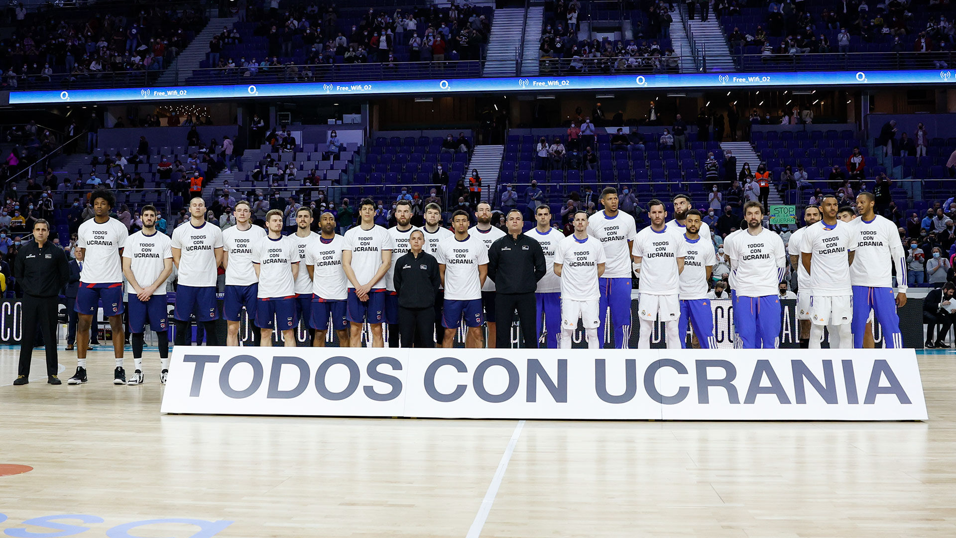 Mensaje de apoyo a Ucrania en el WiZink Center