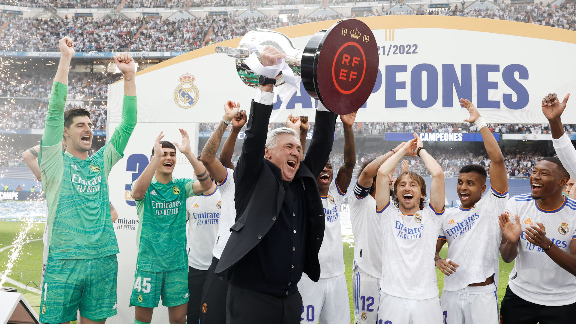 Ancelotti, primer entrenador que conquista las cinco grandes Ligas