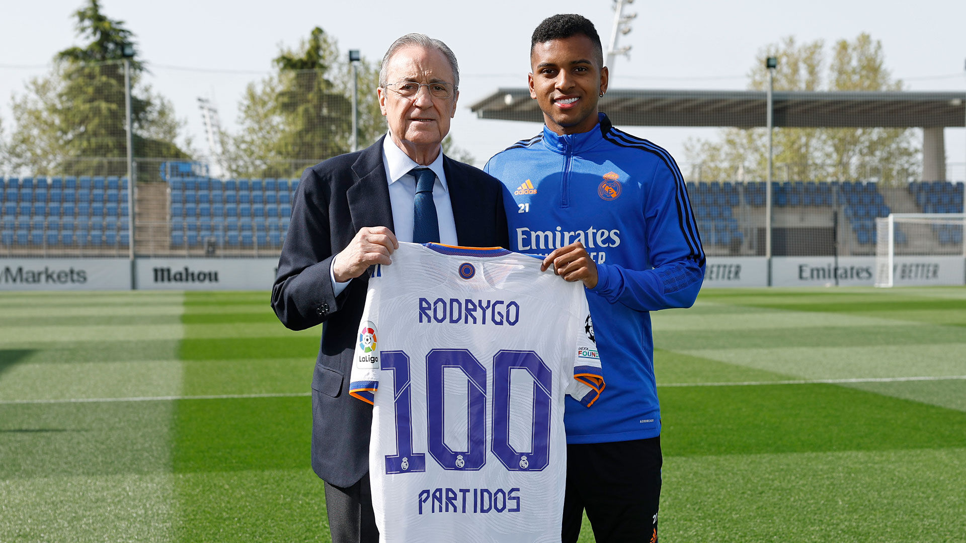 Rodrygo: camiseta conmemorativa por sus 100 partidos con el Real Madrid