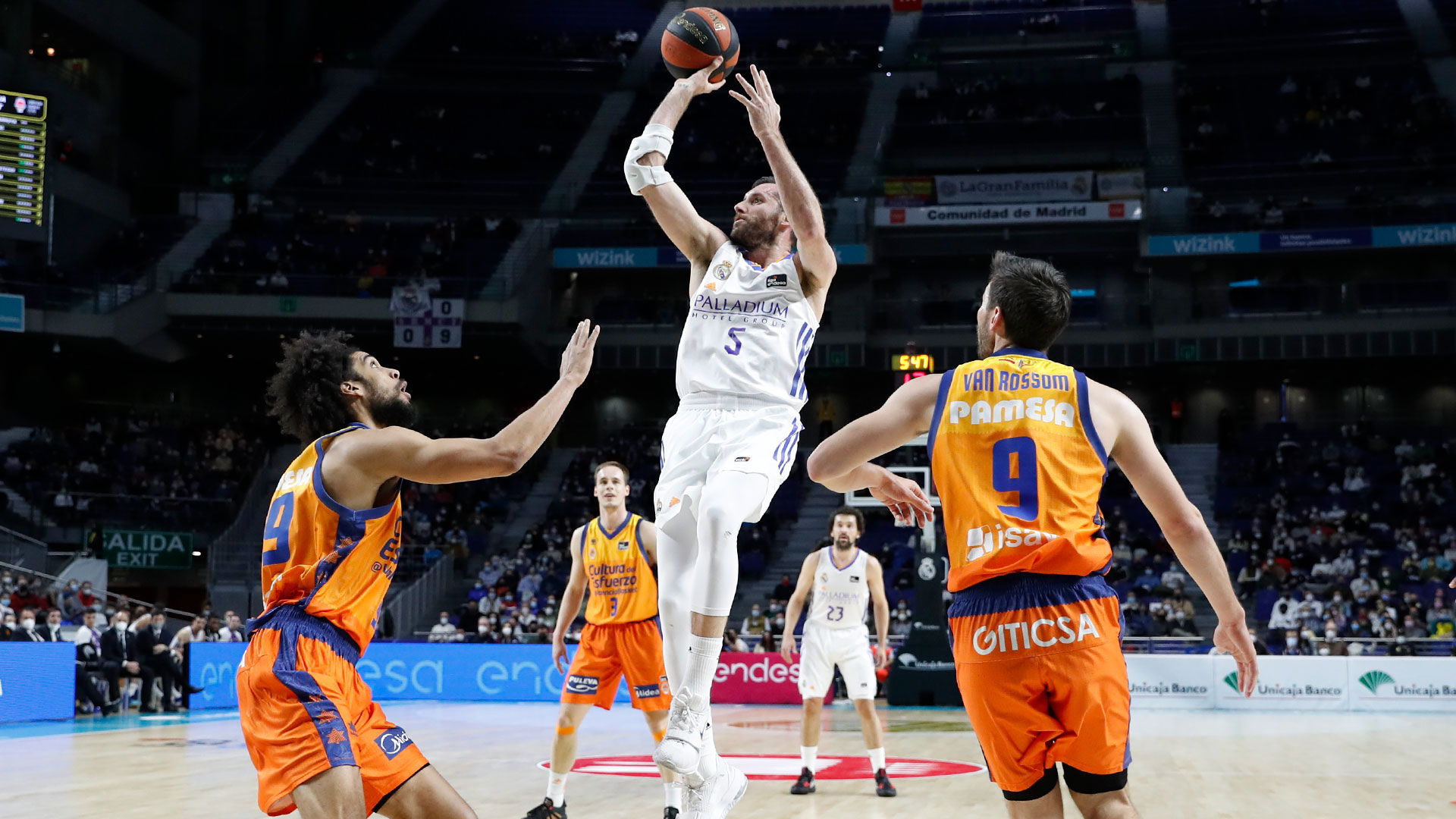 93-94: El Real Madrid no logra consumar una nueva remontada