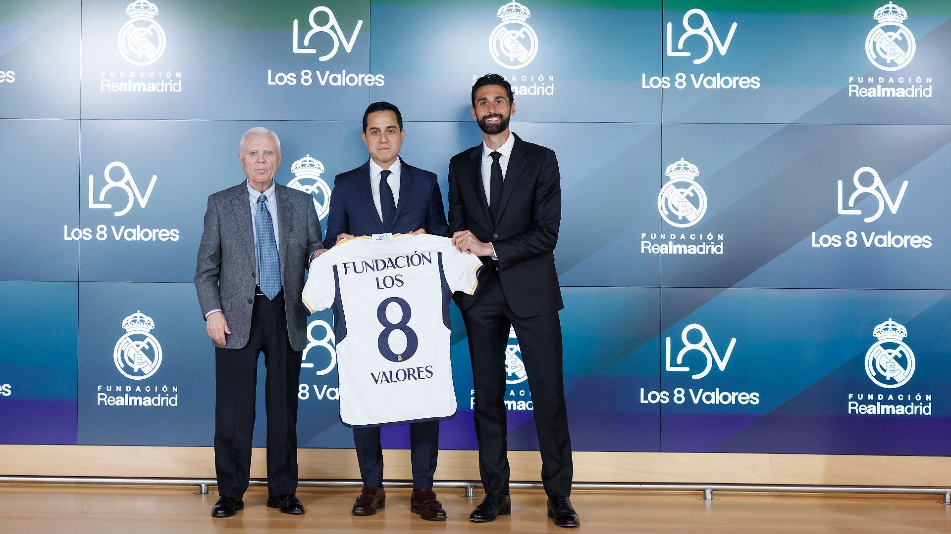 La Fundación Real Madrid y la Fundación Los 8 Valores pondrán en marcha un nuevo proyecto en Medellín