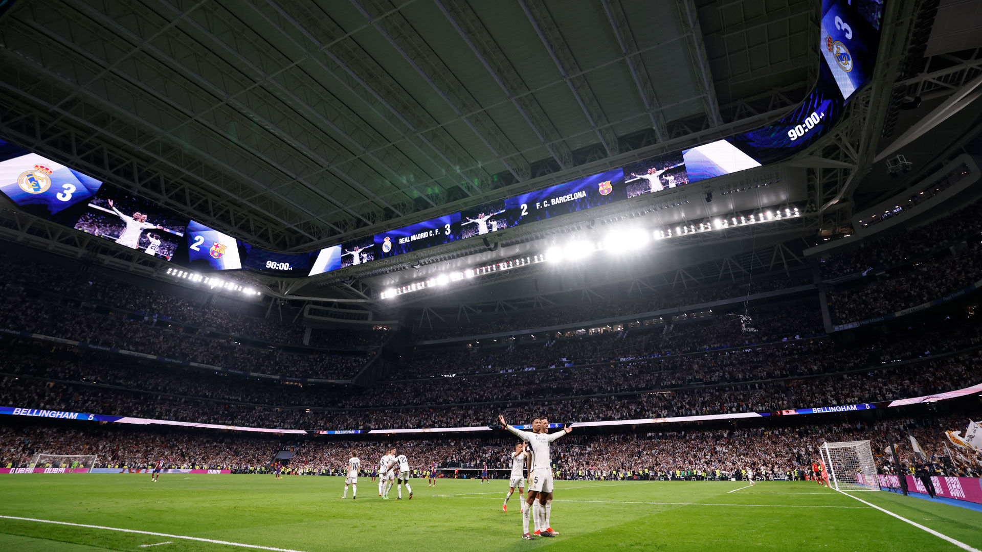 Virada no 'el Clásico' e 11 pontos de vantagem na liderança