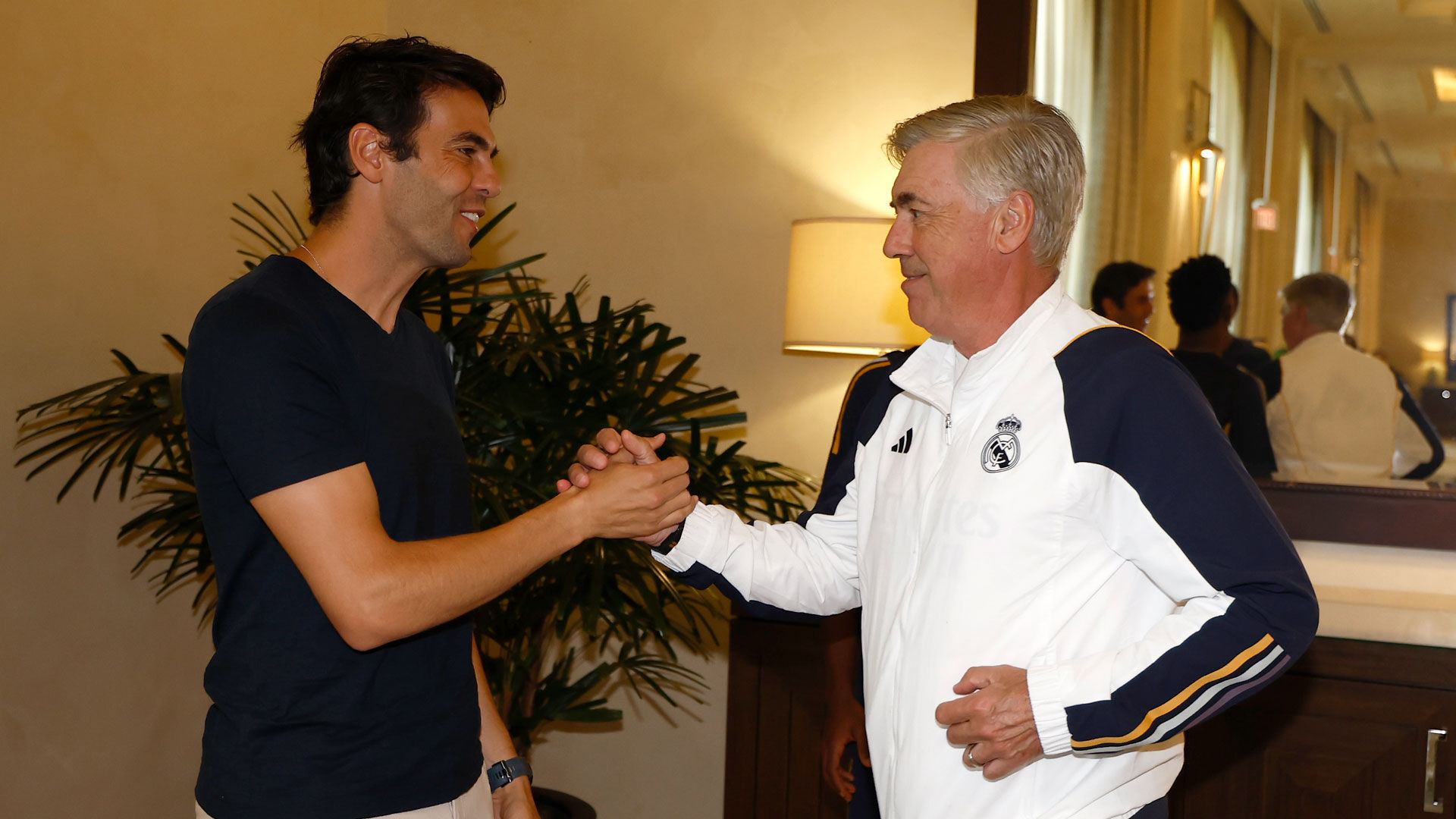 Kaká visitó al equipo en Orlando