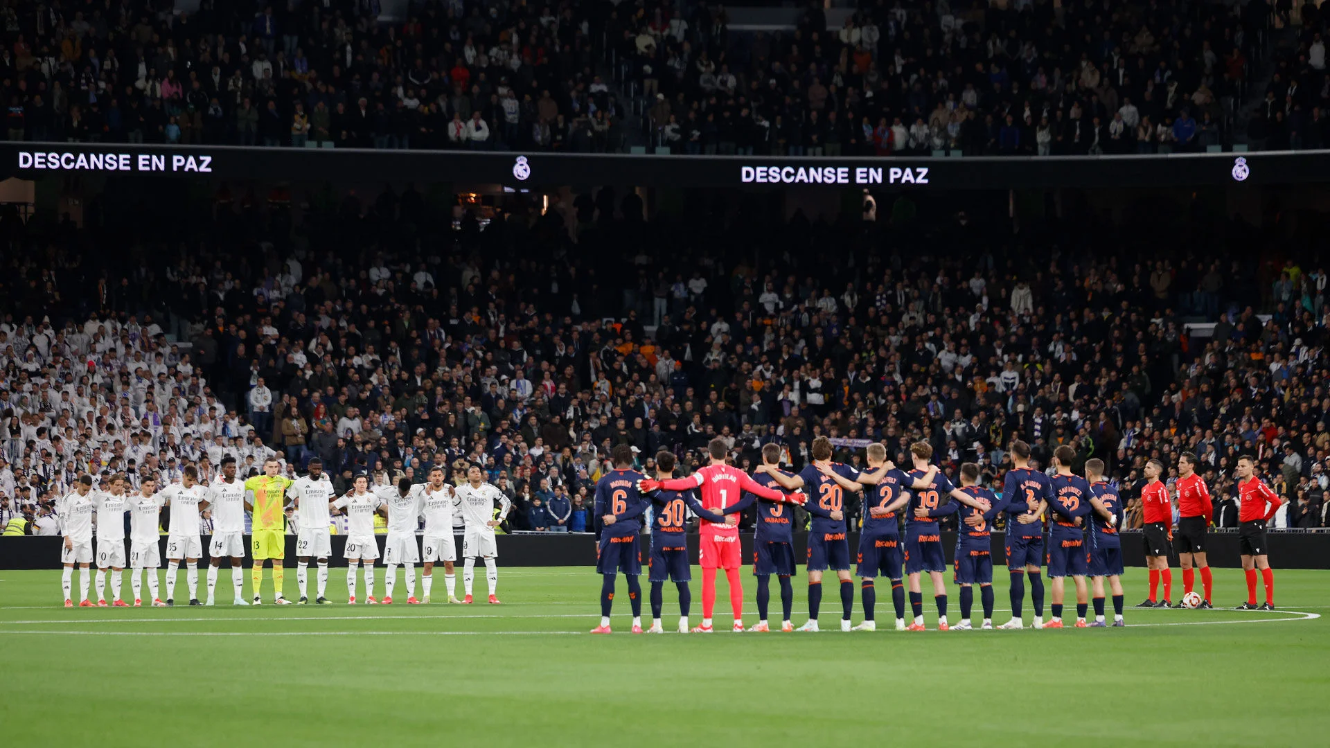 A minute's silence for Juan Manuel Villa